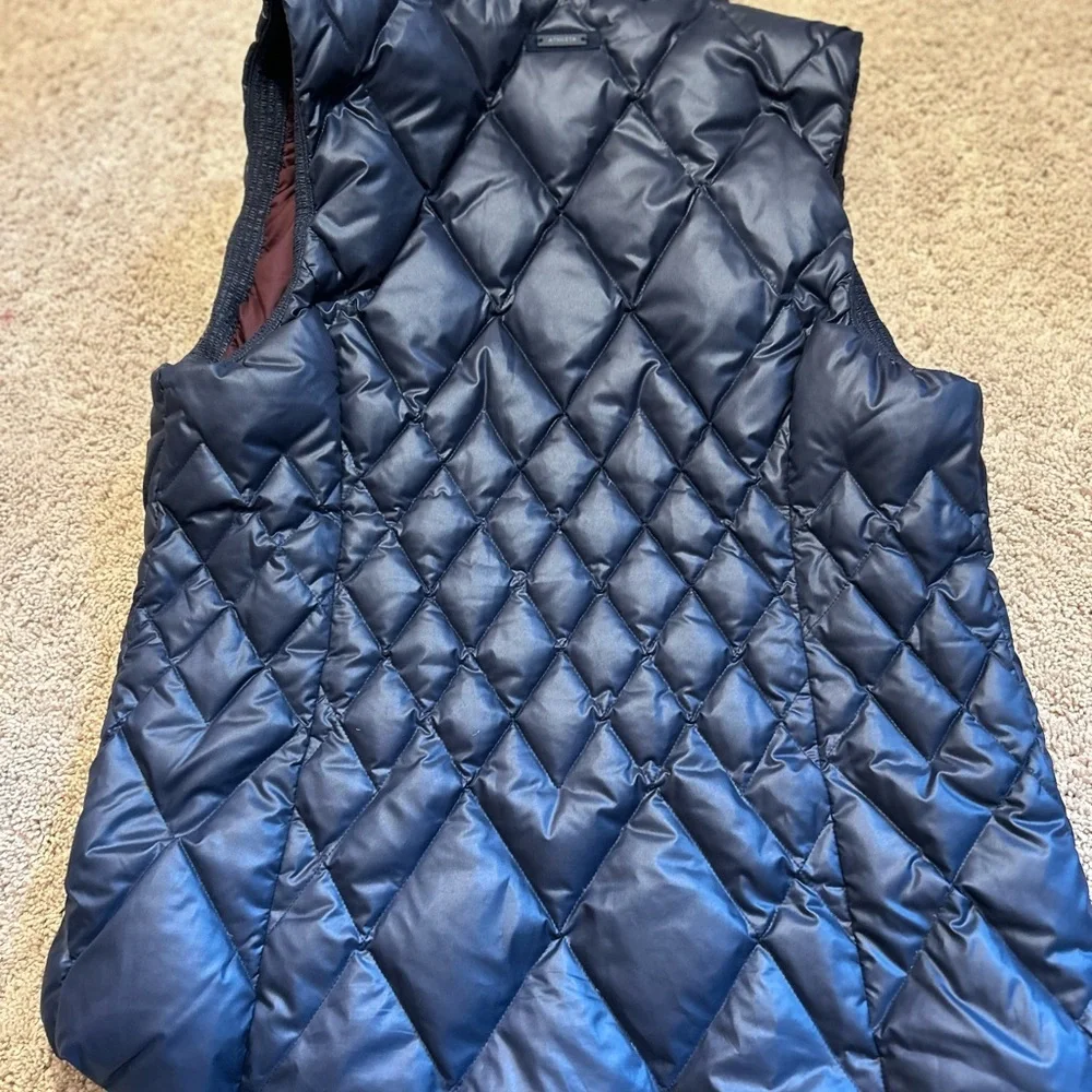 Athleta Navy Quilted Women's Vest - Picture 7 of 10